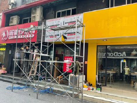 毕节制作广告招牌如何避免它发黄？